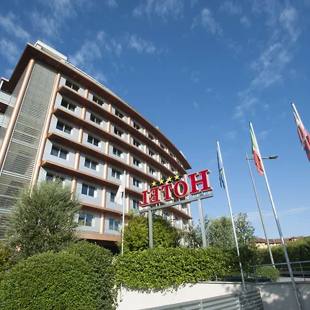 Calissano 4* Alba (Piedmont)