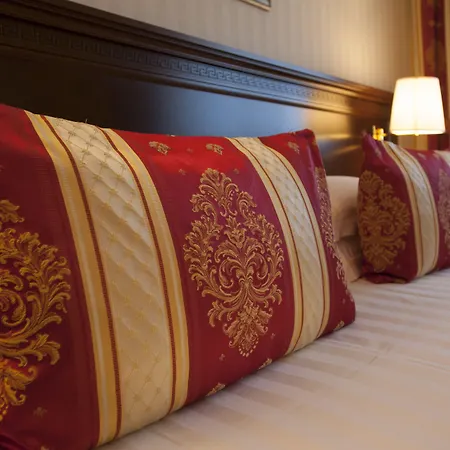 Hotell Calissano Alba (Piedmont)