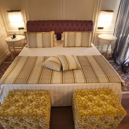 Calissano Hotell Alba (Piedmont)