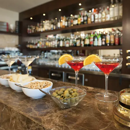 カリサーノ 4* アルバ