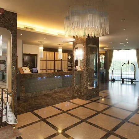 Calissano Hotell Alba (Piedmont)