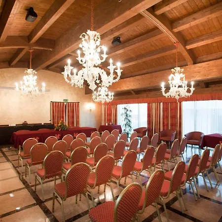 Calissano Hotel Alba (Piedmont)